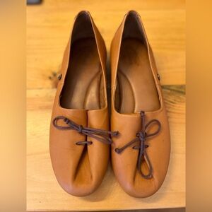 Sergio Tomani women’s brown leather slip on shoes 39 (for like 8.5)